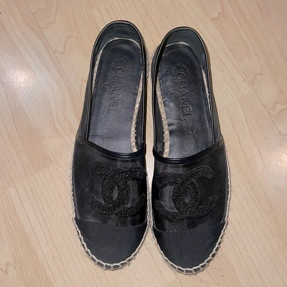 CHANEL | Shoes | Authentic 28 Chanel Cc Logo Espadrilles  display picture 3